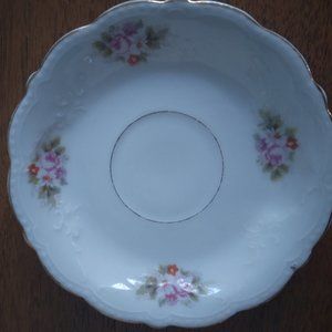 Saucer, Vintage, Guilded Edge with Flowers
